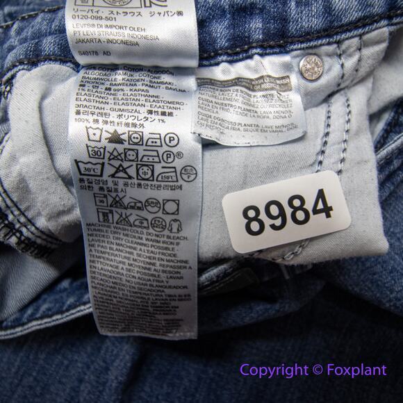 Levi's 100% cotton straight‎ jeans, women size W33 L 30. - Picture 14 of 16
